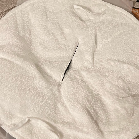 Hot compress face towel mask with one mouth hole and ear loops - Picture 3 of 4